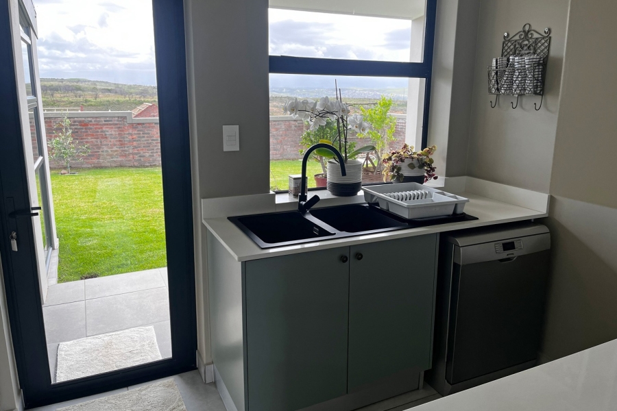 3 Bedroom Property for Sale in Renosterbos Estate Western Cape